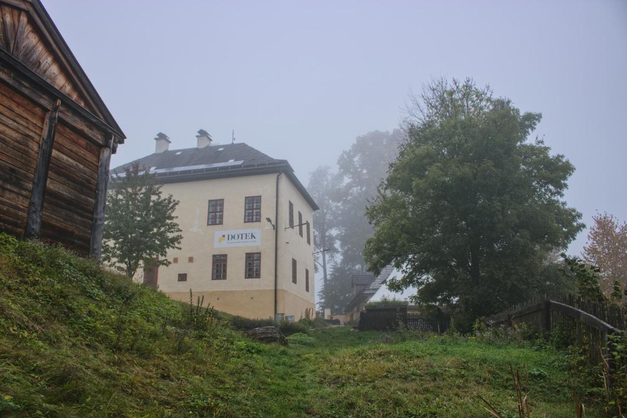 Ekocentrum Dotek Horní Maršov Esterno foto