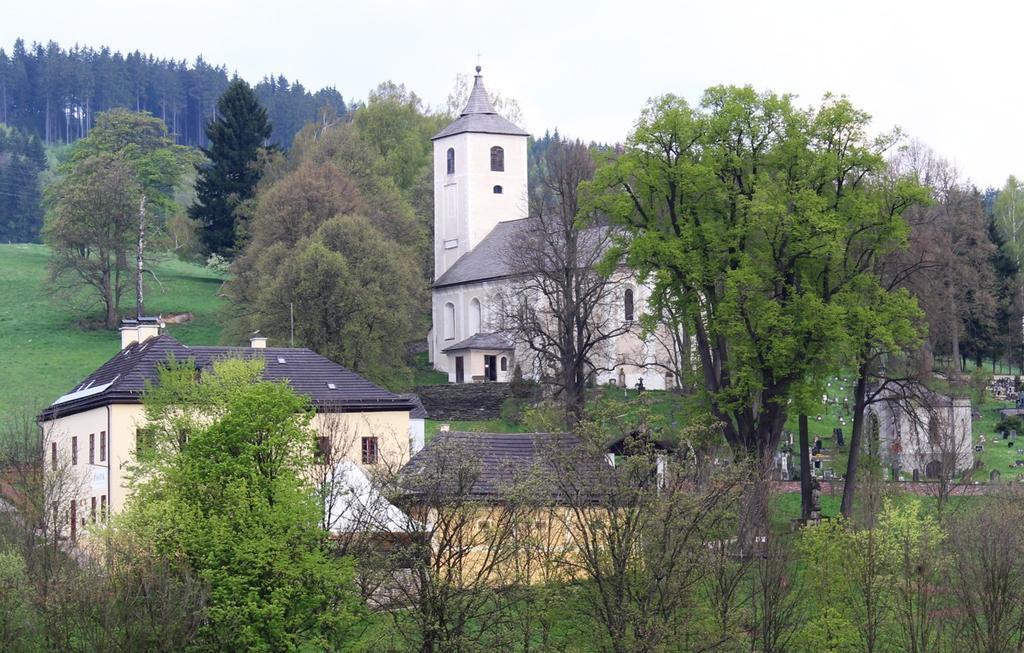 Ekocentrum Dotek Horní Maršov Esterno foto